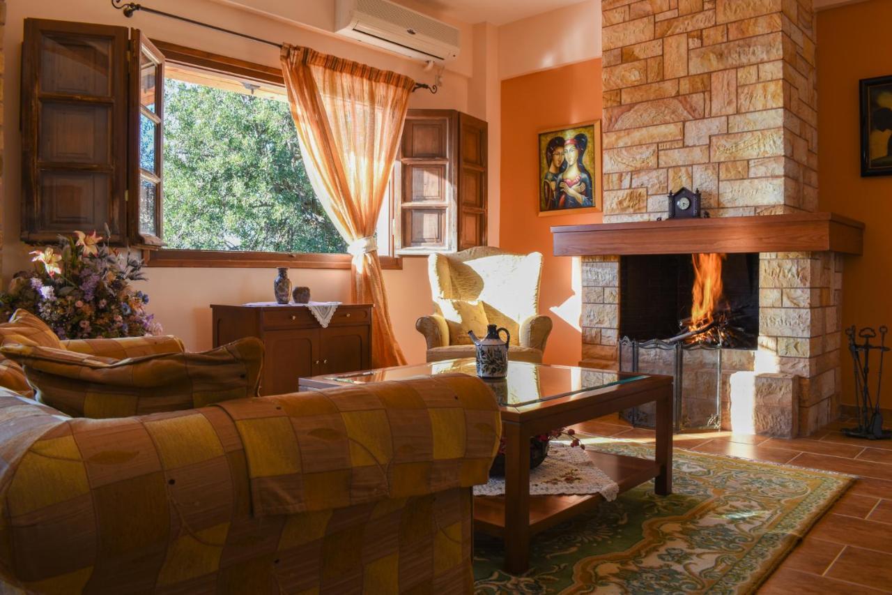 Amber Seaview Villa By The Olive Groves Kalamata Exterior photo